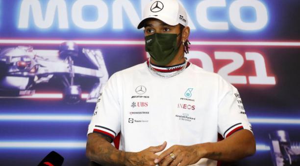 Lewis Hamilton, durante una charla con la prensa en Mónaco. Foto: EFE