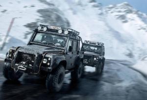 Land Rover Defender SVX de James Bond